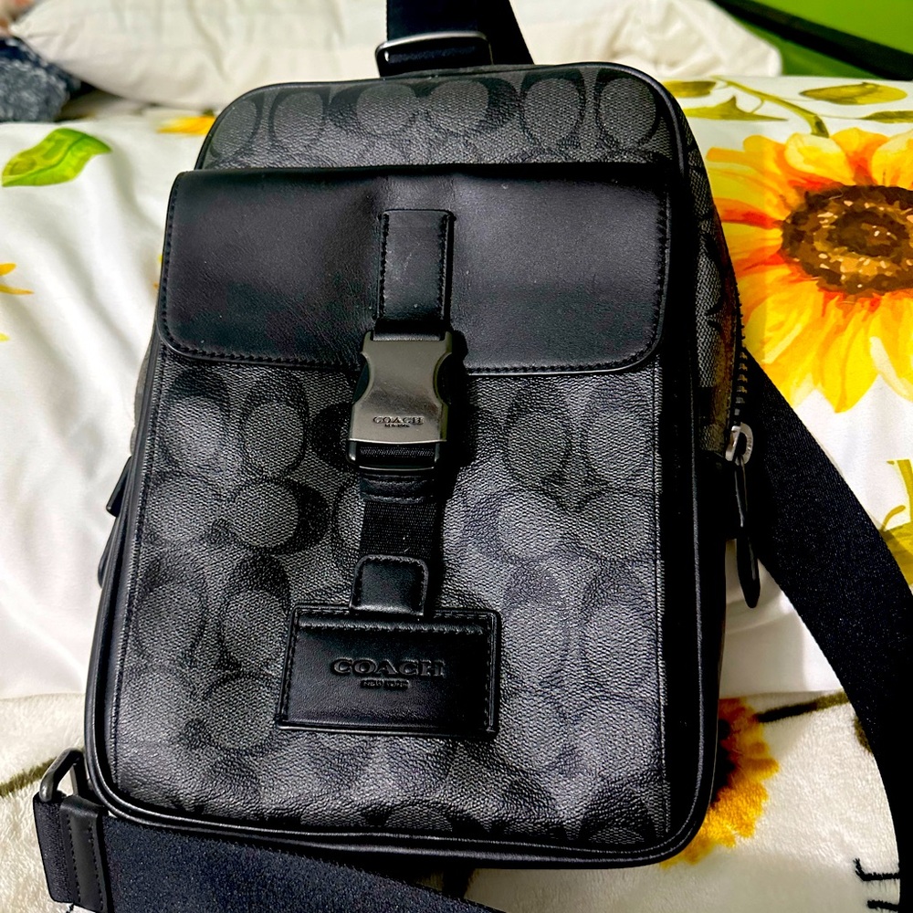 Coach crossbody purse